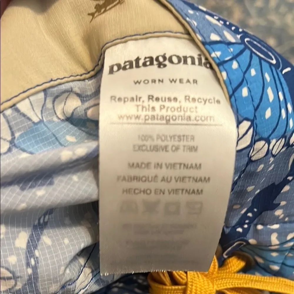 Patagonia Blue Fly Fish Design Swim Trunks Shorts Modern Resort Beach Pool - Picture 8 of 13